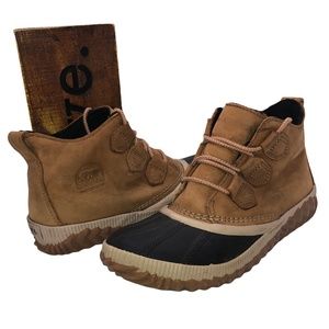 SOREL Women's Out N About Plus Elk Boots Sz 7